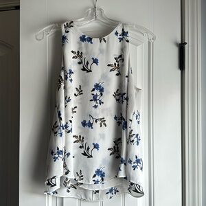 Ann Taylor Factory White Floral Flowy Top